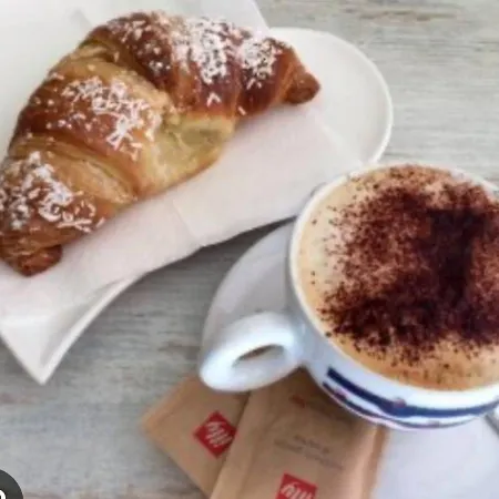 House 80palmi カターニア